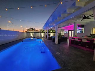 10290 SW 7th Ter, Sweetwater, FL 33174