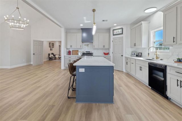 141 Sandpiper Lane, Lake Charles, LA 70607