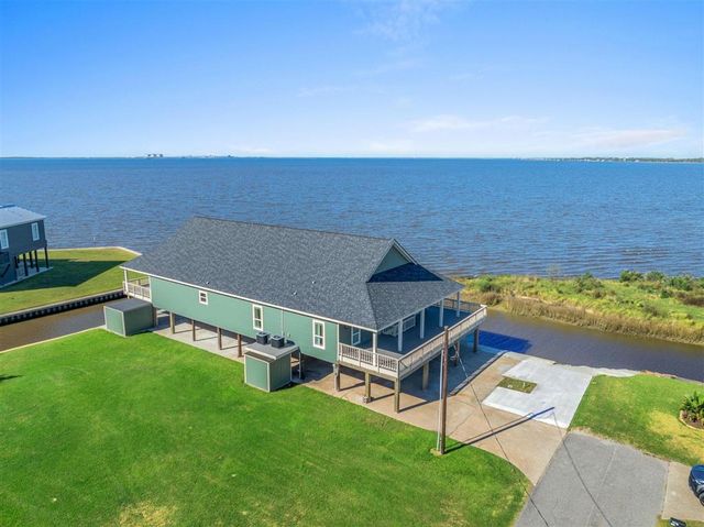 141 Sandpiper Lane, Lake Charles, LA 70607