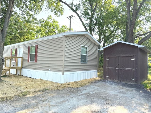 1712 S Dixie Highway 220, Crete, IL 60417