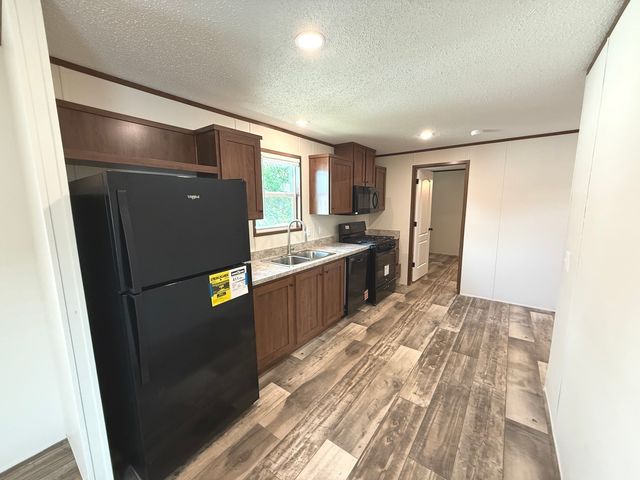 1712 S Dixie Highway 220, Crete, IL 60417
