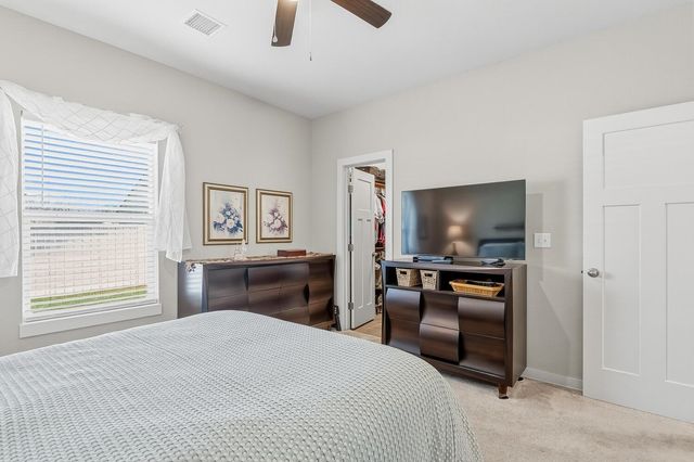 3418 W Angel St, Wichita, KS 67217