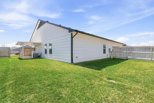 3418 W Angel St, Wichita, KS 67217