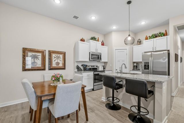 3418 W Angel St, Wichita, KS 67217