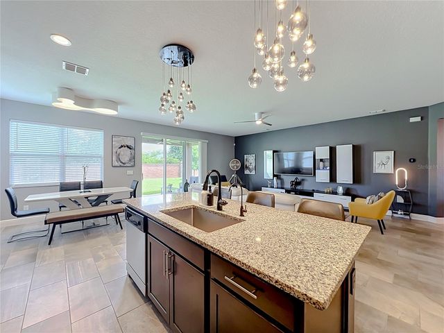 1083 DUSTY PINE DRIVE, Apopka, FL 32703