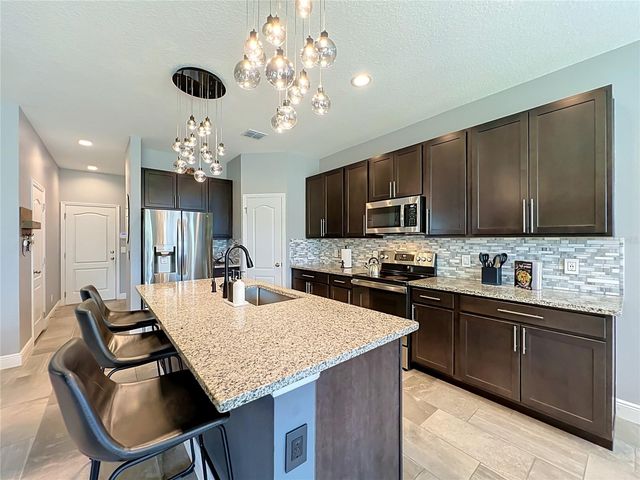 1083 DUSTY PINE DRIVE, Apopka, FL 32703
