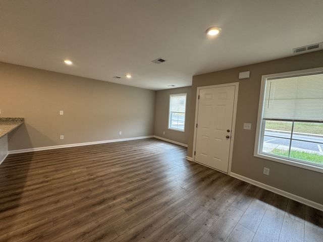 213 Mountaindale Dr, Smyrna, TN 37167