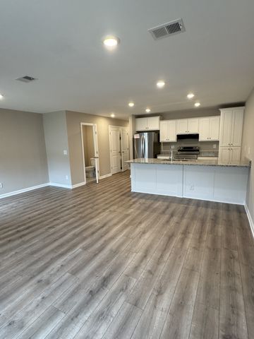 213 Mountaindale Dr, Smyrna, TN 37167