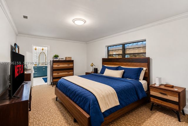 710 NE 142nd St, North Miami, FL 33161