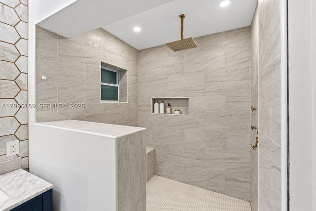 710 NE 142nd St, North Miami, FL 33161