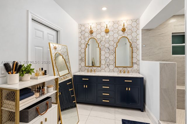 710 NE 142nd St, North Miami, FL 33161