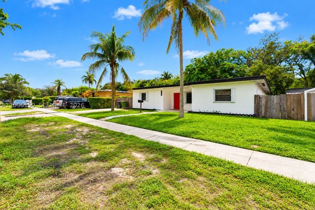 710 NE 142nd St, North Miami, FL 33161