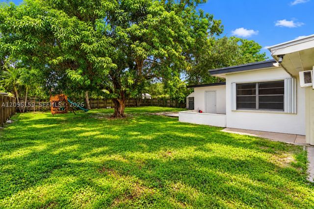710 NE 142nd St, North Miami, FL 33161