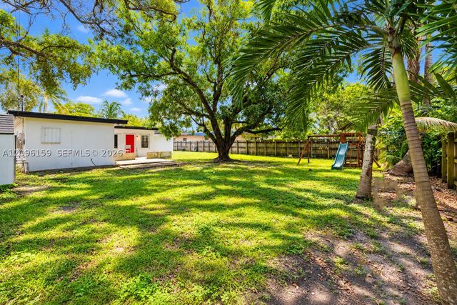 710 NE 142nd St, North Miami, FL 33161