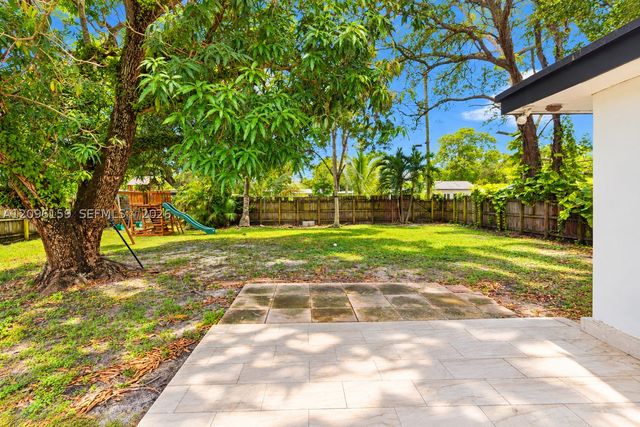710 NE 142nd St, North Miami, FL 33161