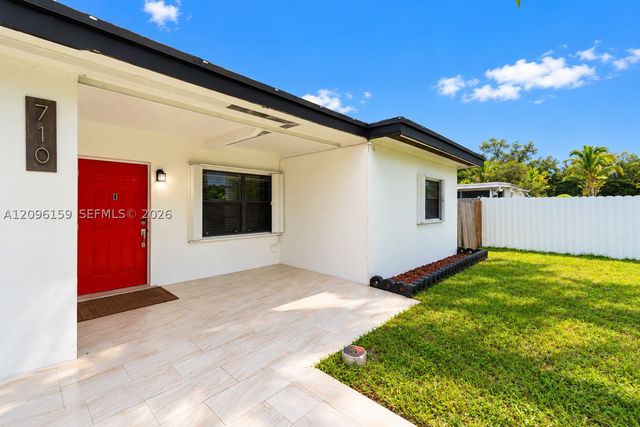 710 NE 142nd St, North Miami, FL 33161
