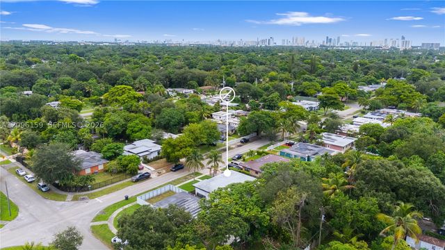 710 NE 142nd St, North Miami, FL 33161