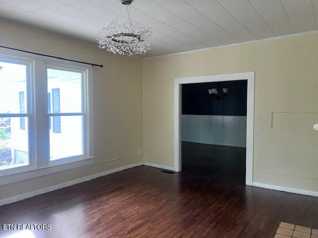 509 Wharf St, Loudon, TN 37774