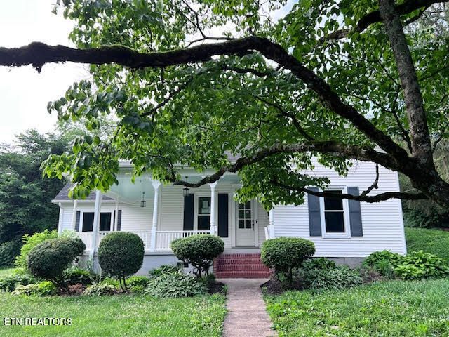 509 Wharf St, Loudon, TN 37774