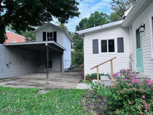 509 Wharf St, Loudon, TN 37774