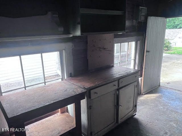 509 Wharf St, Loudon, TN 37774