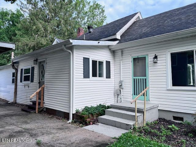 509 Wharf St, Loudon, TN 37774