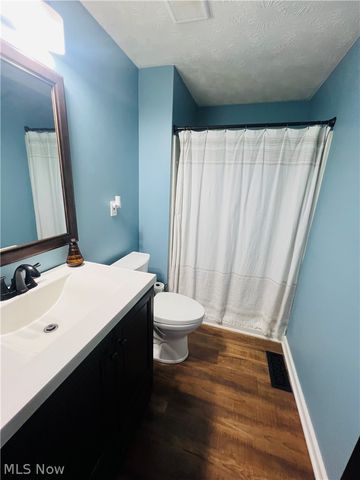 2941 Malibu Drive SW, Warren, OH 44481