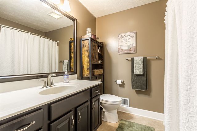 6275 Teasel Street, Farmington, NY 14425