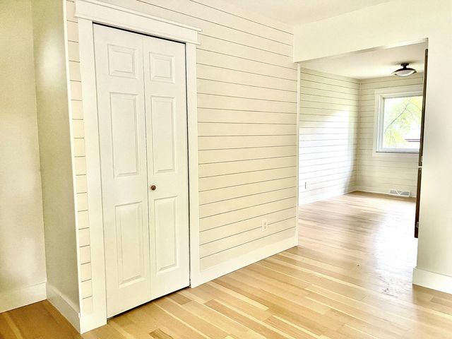 8343 Atlas Drive, Hamburg Twp, MI 48116