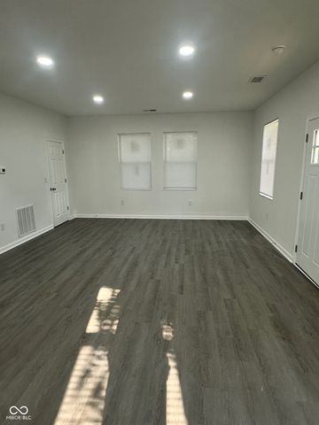2127 Haines, Indianapolis, IN 46221
