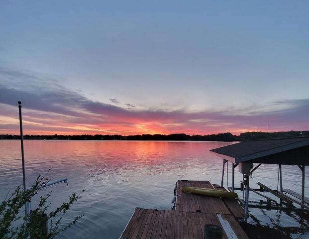 4 Forest Knolls, Decatur, IL 62521