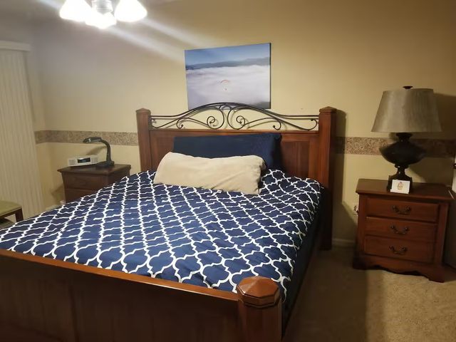 4 Forest Knolls, Decatur, IL 62521