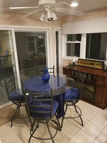 4 Forest Knolls, Decatur, IL 62521