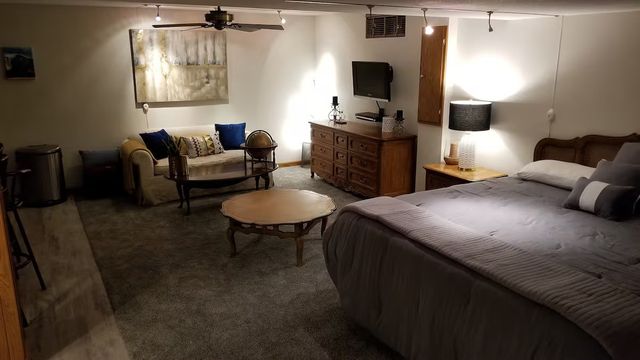 4 Forest Knolls, Decatur, IL 62521