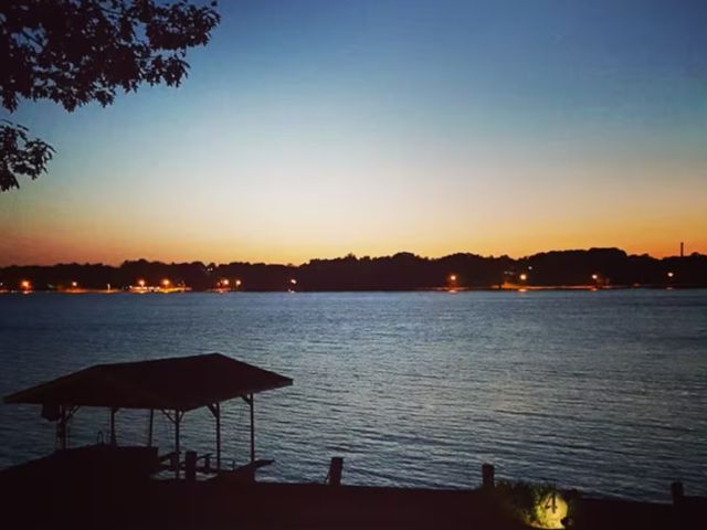 4 Forest Knolls, Decatur, IL 62521