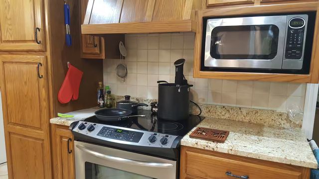 4 Forest Knolls, Decatur, IL 62521