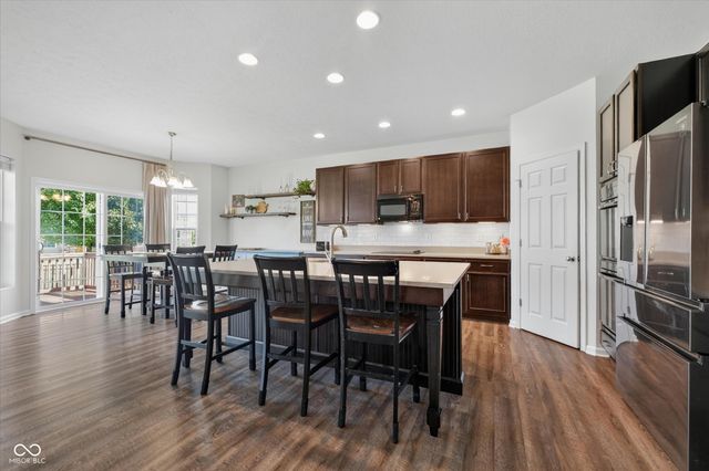 2585 Knockawuddy Drive, Brownsburg, IN 46112