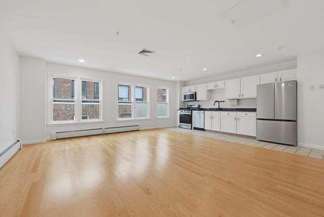 1 Davenport Street 8, Cambridge, MA 02140