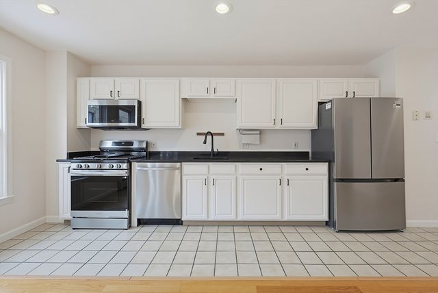 1 Davenport Street 8, Cambridge, MA 02140