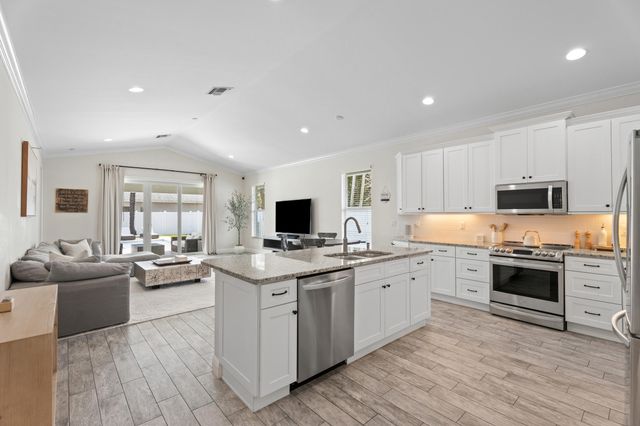 17726 Carver Avenue, Jupiter, FL 33458