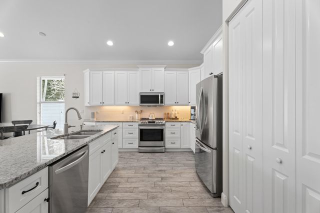 17726 Carver Avenue, Jupiter, FL 33458
