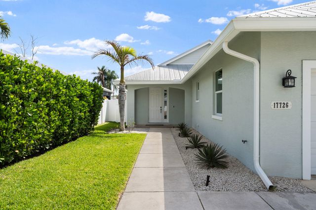 17726 Carver Avenue, Jupiter, FL 33458