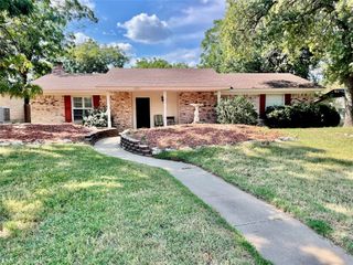 1223 MOCKINGBIRD Street, Stephenville, TX 76401