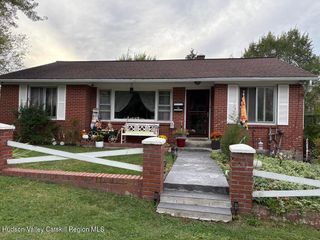 54 Ten Broeck Avenue, Hudson, NY 12534