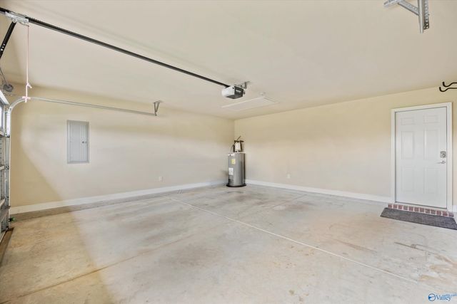 2642 Ashtynn Place SW, Huntsville, AL 35803