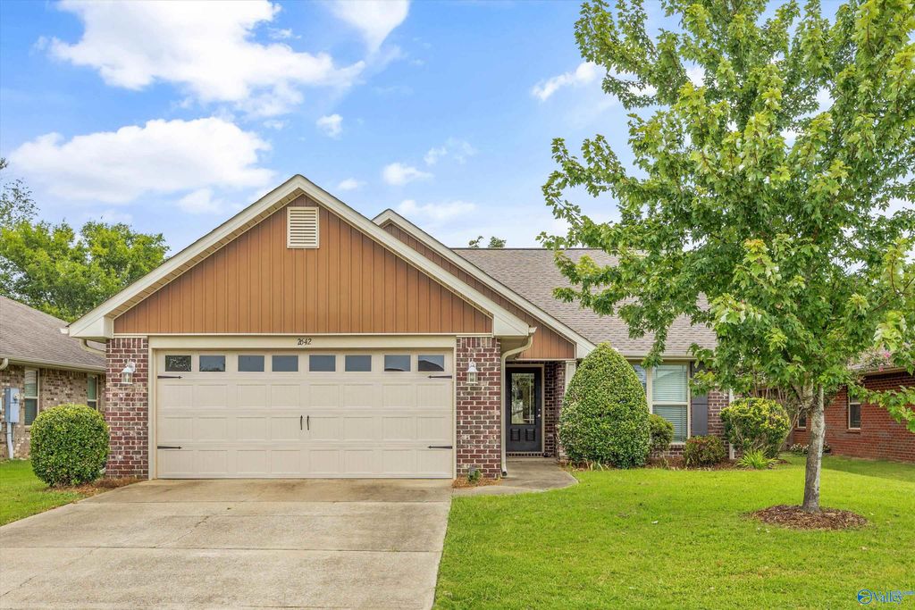 2642 Ashtynn Place SW, Huntsville, AL 35803
