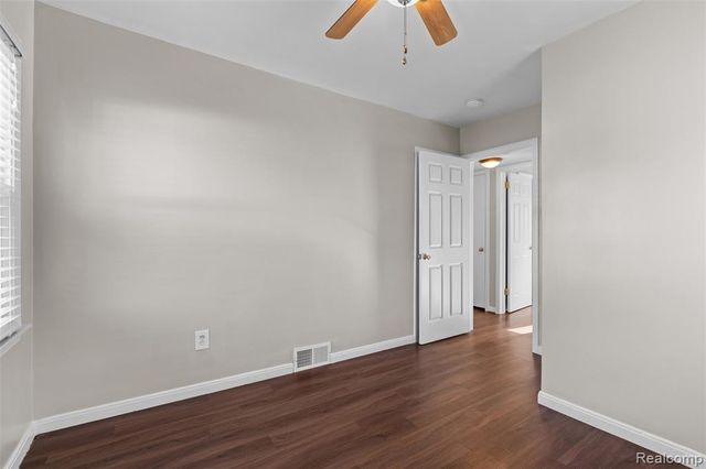 24696 Wilmot Avenue, Eastpointe, MI 48021