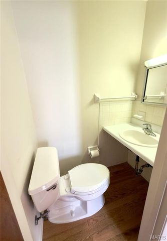 5 Milky Way Drive, St Charles, MO 63304