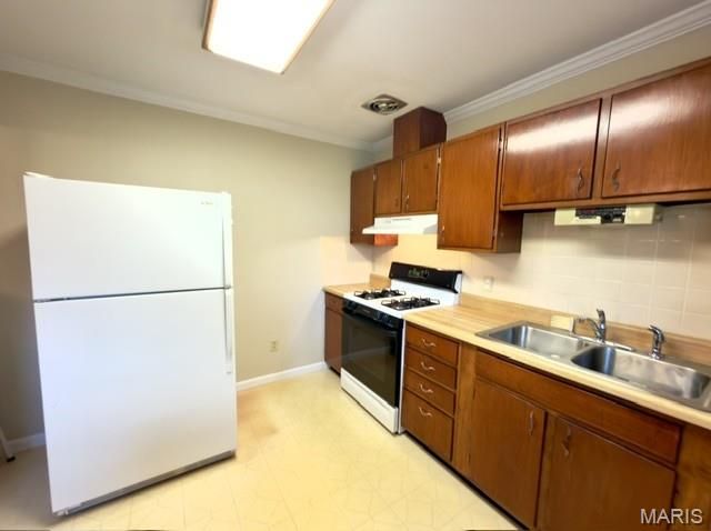5 Milky Way Drive, St Charles, MO 63304