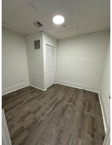 126 Lincoln St 2R, Worcester, MA 01602